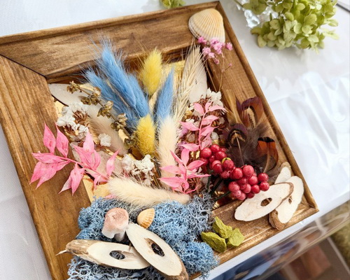 Картина з сухоцвітів