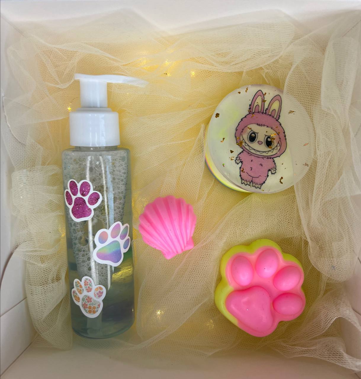 Готові вироби з майстер-класу миловаріння для дітей