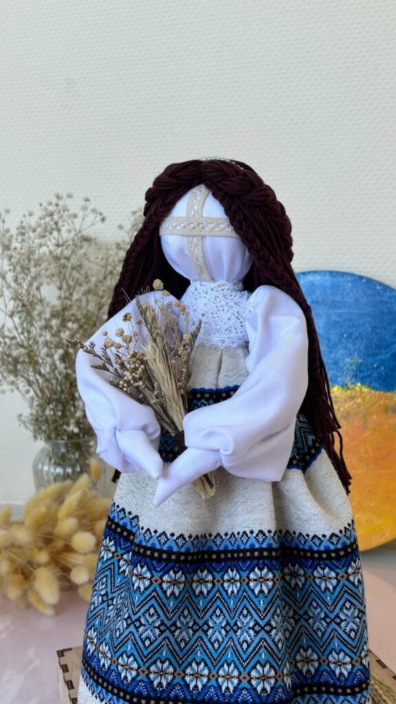 Лялька мотанка - віп майстер-клас від Творчої мозаїки