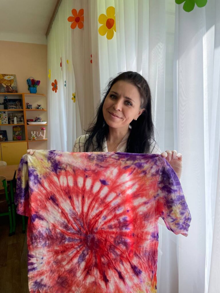 футболка створена власноруч, створена на майстер-класі, ідея для корпоративу, майстер-клас в школу,корпоративний одяг